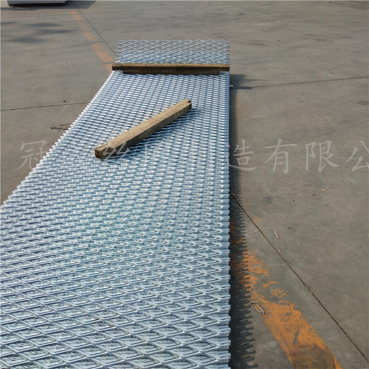 防锈钢板网